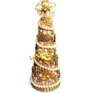 Celestial Benediction – Angelic Jewelry Tree in Gold & Pearls